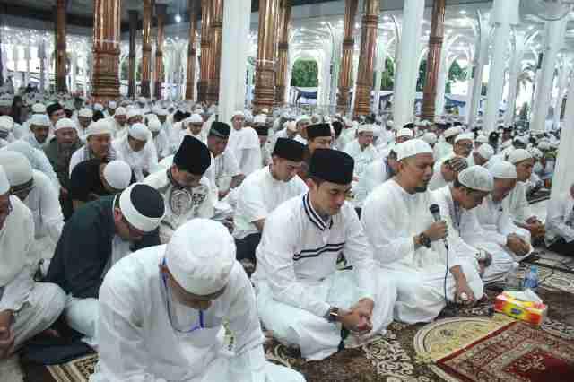 Isroq Mi'roj Ustadz Arifin Ilham Ajak Jamaah Memahami Makna Hidup Yang Sesungguhnya.