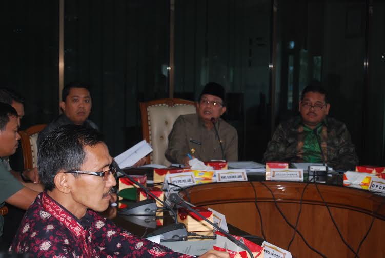 Pemerintah Provinsi Jambi Hearing Bersama DPD RI  Bahas KARHUTLA.