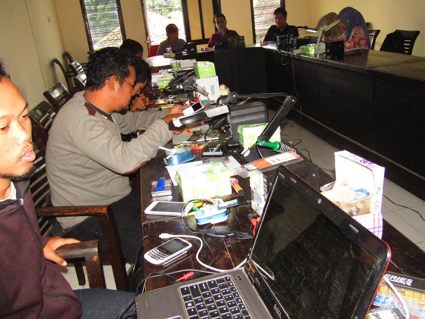 Prospek cerah minat pemuda kursus servis hp meningkat