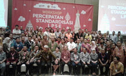Workshop Percepatan  Standardisasi LPSE : Lakukan  Standardisasi 2017-2020 