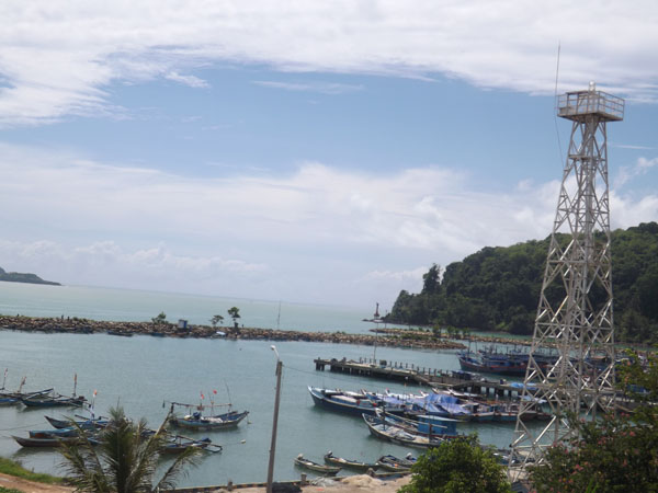 Pesona Pantai Teleng Ria Pacitan Jawa Timur