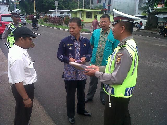 Camat Bathin 8 Sarolangun Kena Tilang Lupa Stnk Kendaraan Dinas.