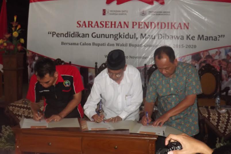 Masyarakat Gunungkidul  Tuntut Bupati dan Wakil Prioritaskan Pendidikan 