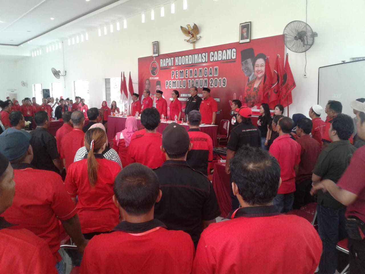 Caleg PDIP Tandem Dengan Partai Lain Jika Menang Langsung Akan di PAW ?