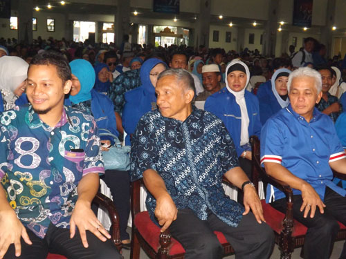 “Suara PAN  mumbul  lebih  dari 60 biji Prof. Dr.Amien Rais  akan sembelih sapi 6 ekor 