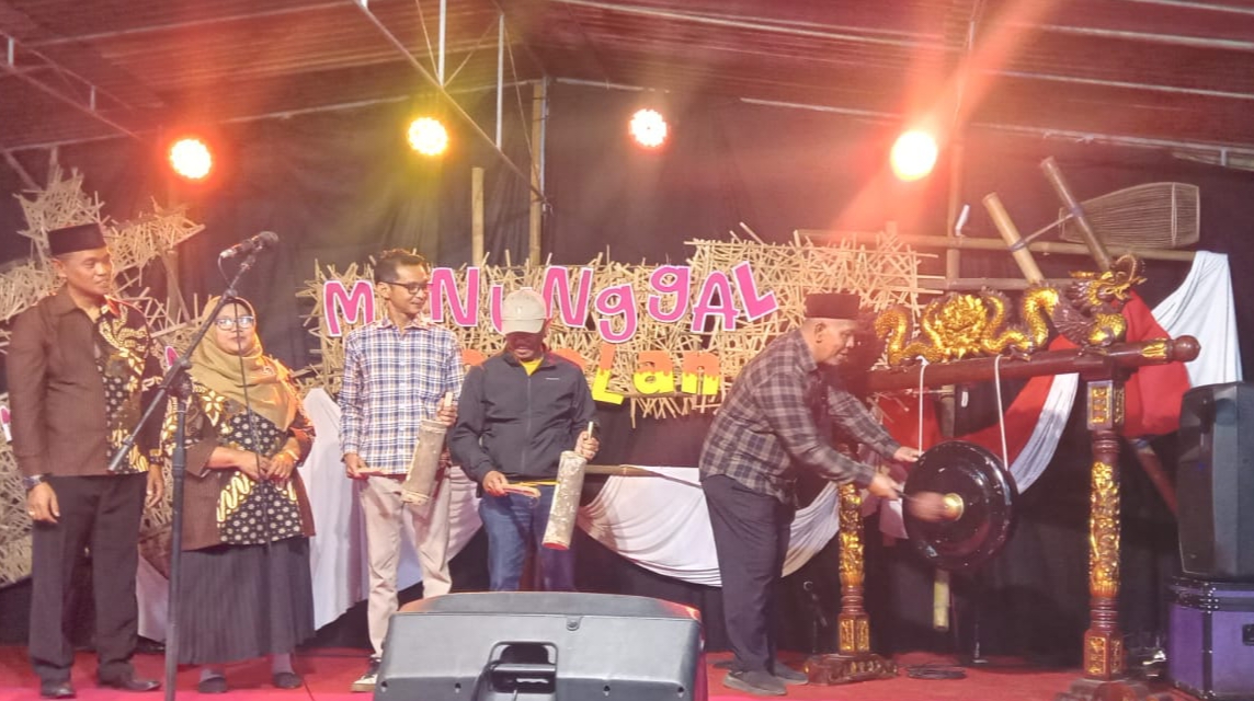 NGASEM TIMBULHARJO BANTUL GELAR "MANUNGGAL DODOLAN DAN PENTAS KESENIAN TRADISIONAL" UNTUK EXPOS POTENSI SEKALIGUS 17 AN