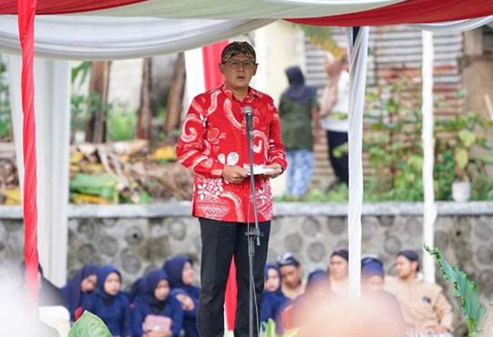 Hari Jadi Sendangadi Ke- 76 Dimeriahkan Dengan Mengenakan Busana Tradisional