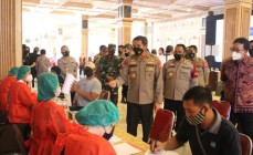 Polda DIY Gelar Vaksin Massal Di…