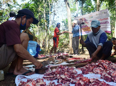 Warga Kepek Saptosari Gunungkidul Nikmati Hewan Qurban dari Shohibul Kurban