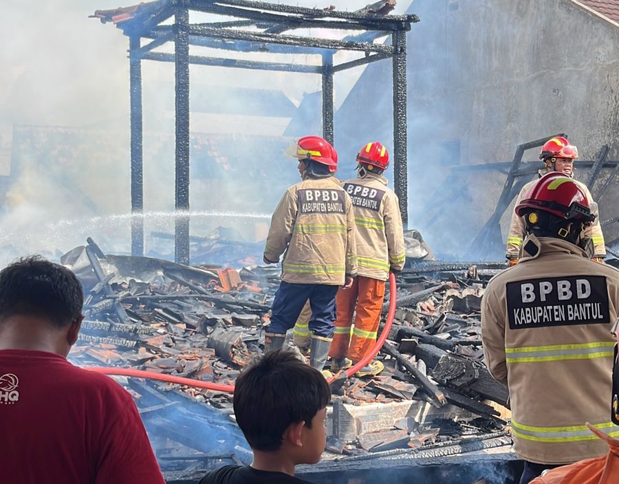 Pendopo Joglo Megah Kalurahan Jagalan Banguntapan Kobong Kerugian 250 Jutaan 