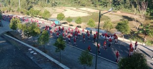 1500 Penari Topeng Wanita Gerak…