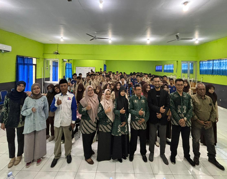 Pelajar Cerdas SMKS Gajah Mada Gelar Workshop  Jurnalistik