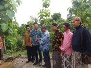 Camat Patuk terima Miniatur tugu…