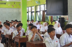 Diskominfo Bantul Ajak Siswa SMP Cakap Digital Dengan Bijak