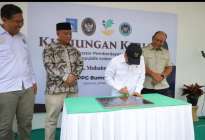 Menko PM RI Resmikan Dapur SPPG…