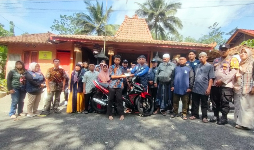  Yayasan IKY Salurkan Berbagai Bansos Di Kulon Progo