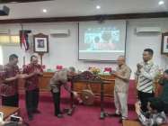 SEMINAR NASIONAL UNTUK USULKAN UDIN JADI PAHLAWAN NASIONAL BIDANG JURNALITIS 