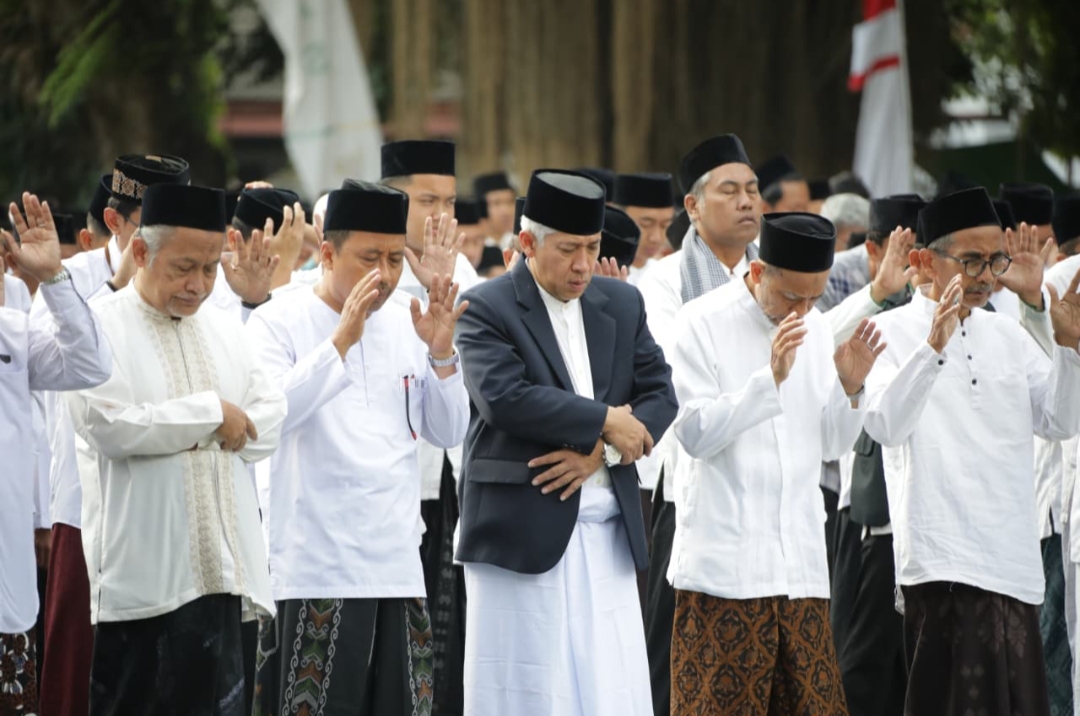 Upacara Hari Santri 2026 Pondok Pesantren di Sleman Gelar Salat Istiqa Munajat Do'a Minta Hujan